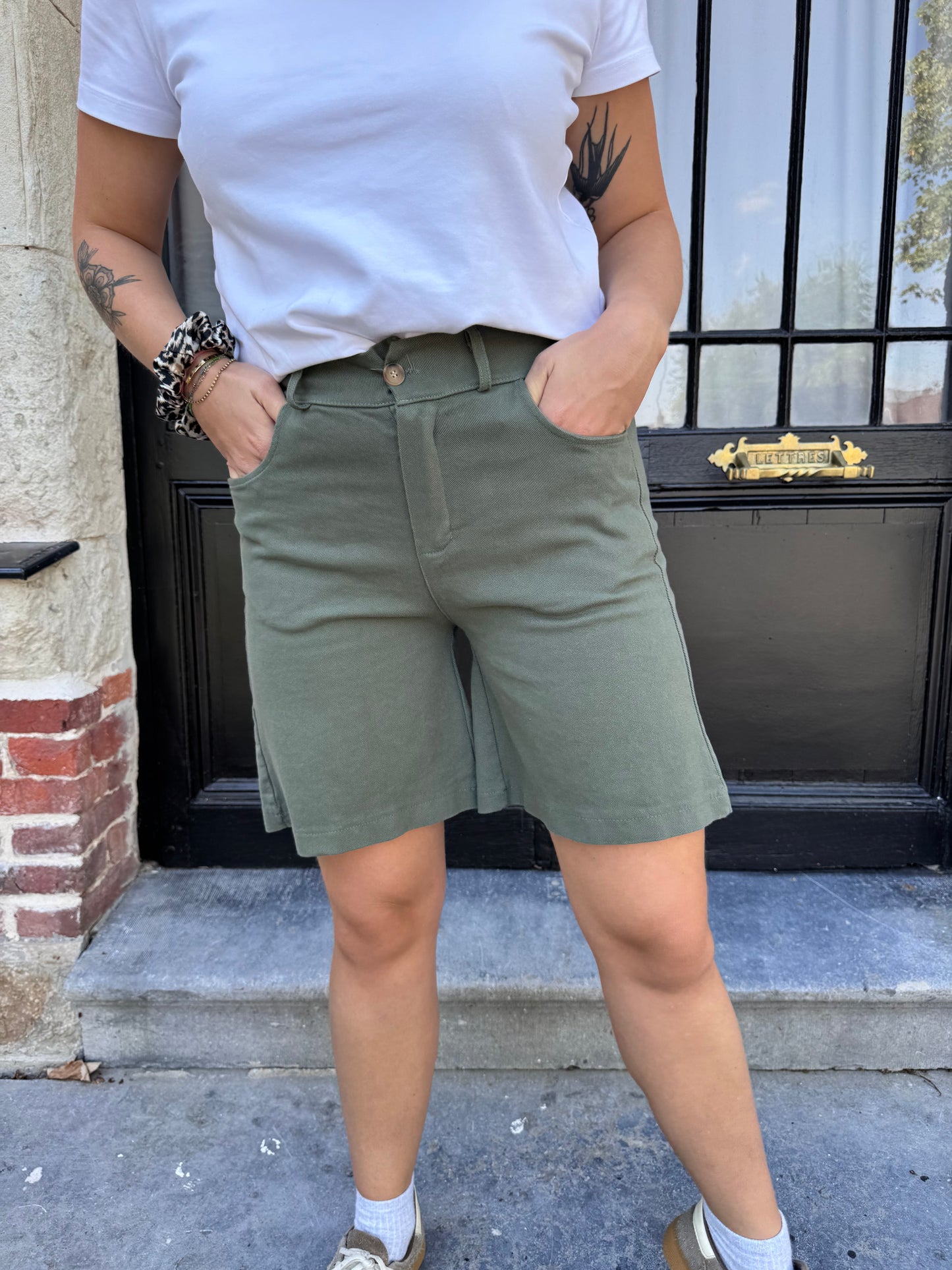 Short Louise